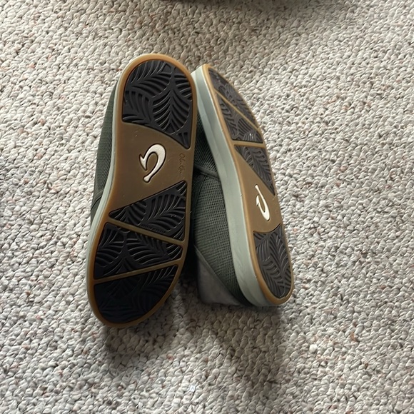 Shoes - Picture 4 of 6